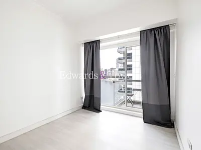 Modern and Spacious 1 Bedroom | Canal Views