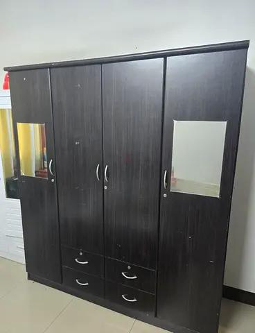 4 Door Wardrobe for 100 AED