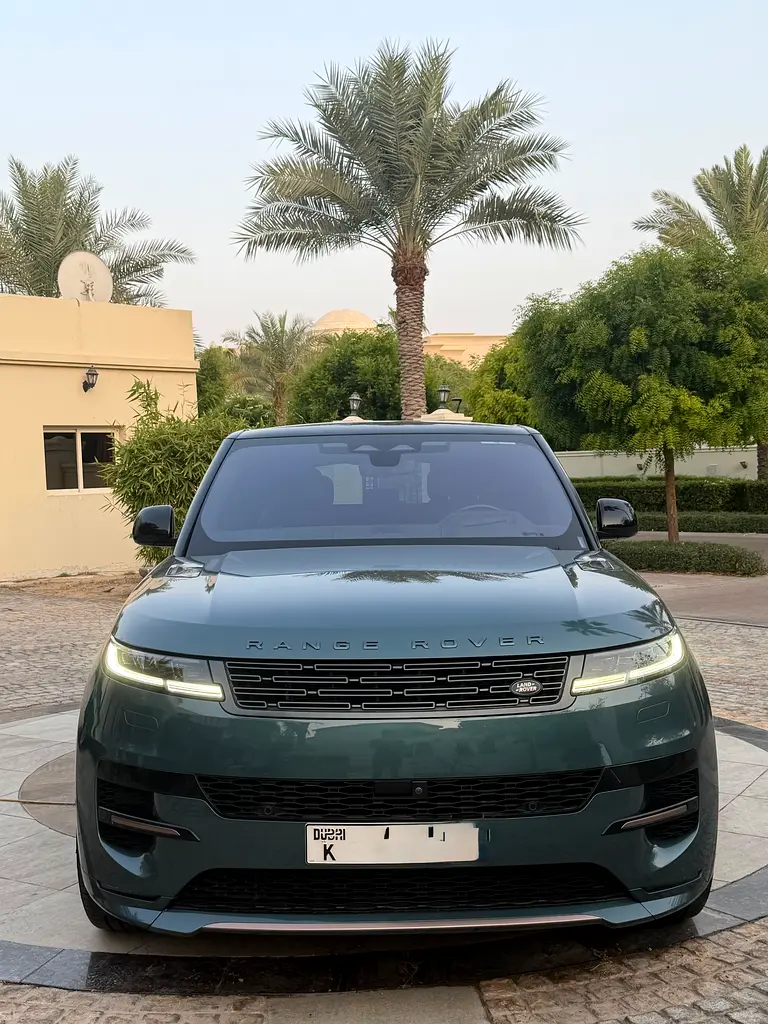 Land Rover Range Rover Sport 2023 — photo 1 of 6