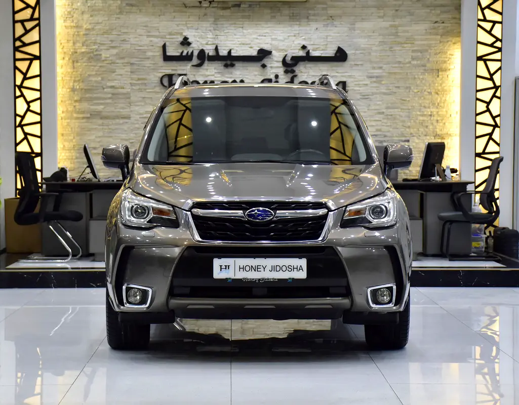 Subaru Forester 2018 — photo 1 of 17