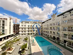 SPACIOUS | UNFURNISHED | POOL VIEW