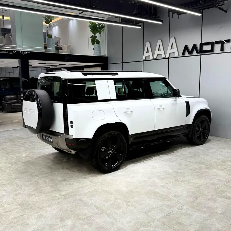 Land Rover Defender 2026