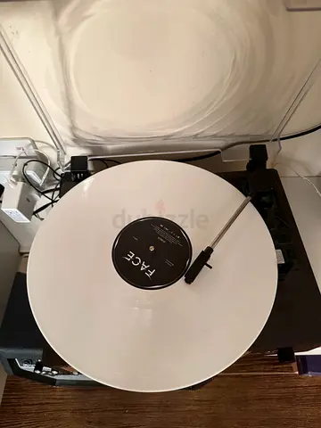 vinyl record player