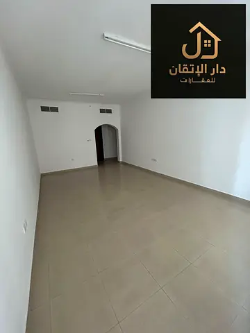 غرفة وصالة للإيجار | المجرة - الشارقة