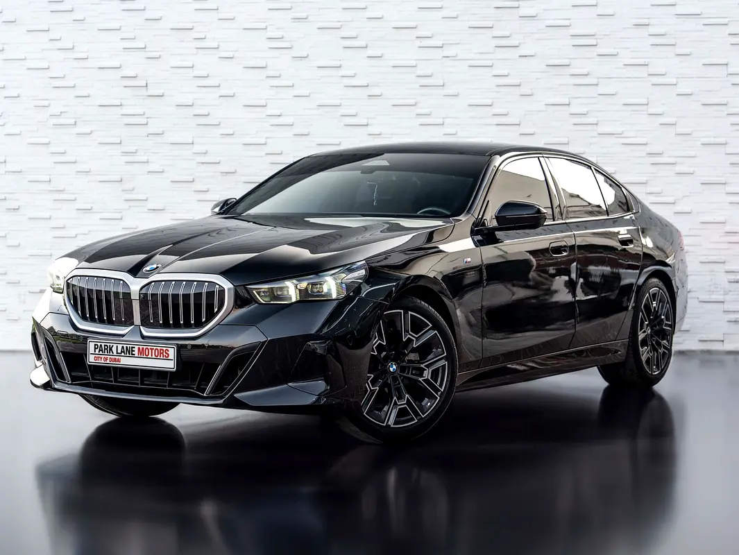 BMW 5-Series 2024 — photo 1 of 20