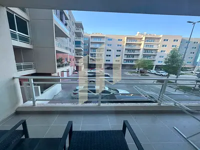 Community View | Low Floor | Available by July 17