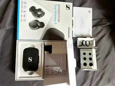 SENNHEISER Momentum True Wireless 3 earbuds new !