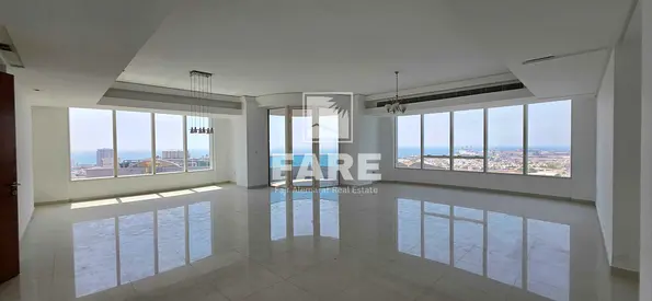 Blue Tower, the best and largest 3BR apartments, free air conditioning, sea view.