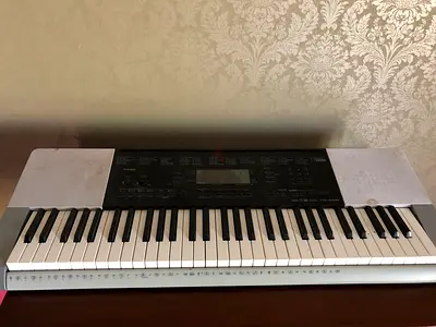 CASIO PIANO KEYBOARD
