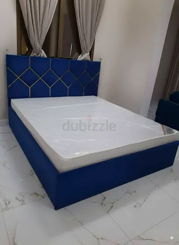 Brand new velvet fabric queen size Bed Frame (with mattress)
