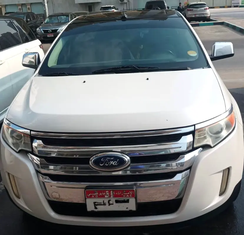 Ford Edge 2013 — photo 1 of 9