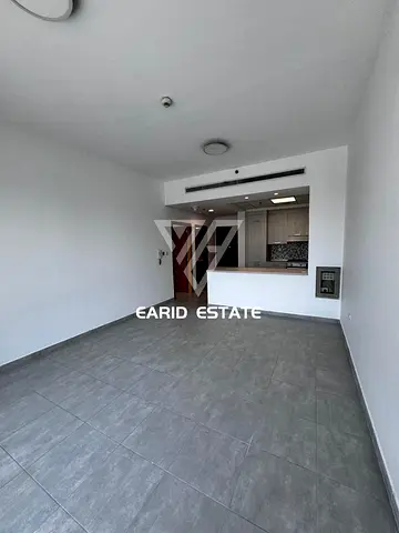 Prime Location | Spacious 1 BR | Vacant