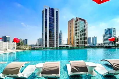 Spacious | 1BR Plus Study Room | Canal View