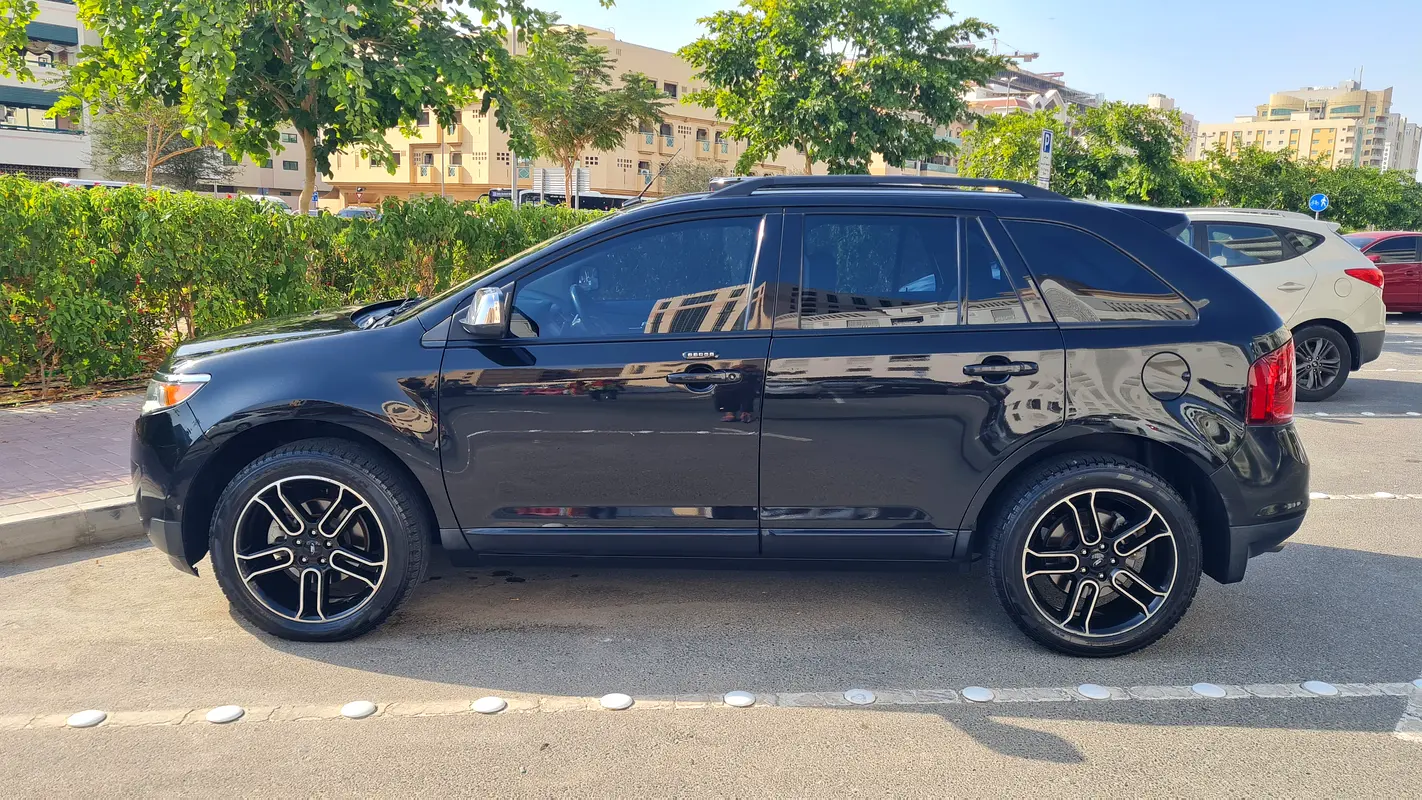 Ford Edge 2014 — photo 1 of 20