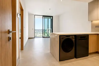 SPACIOUS LAYOUT | PRIME LOCATION | WELL MAINTINED