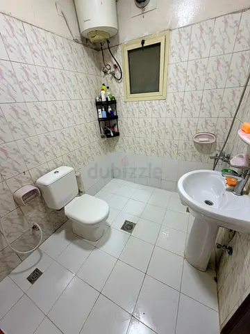 Sharing room available for couples/families