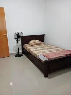 Private Single Bedroom opp Sahara Centre
