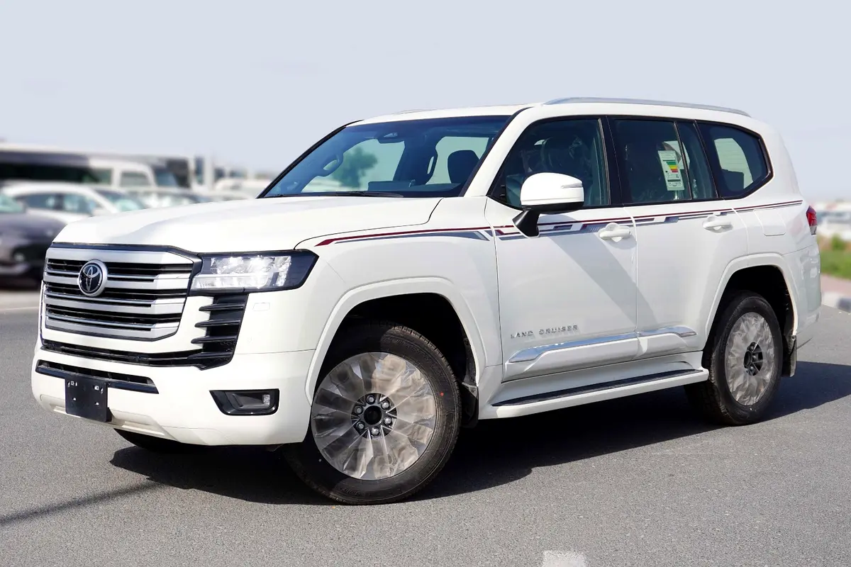 Toyota Land Cruiser 2026 — photo 1 of 11