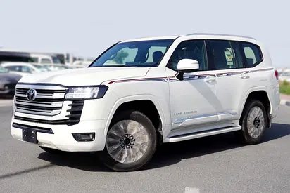 Toyota Land cruiser GXR 3.5L TT White inside Black 2026 Model with Radar (Export Only)