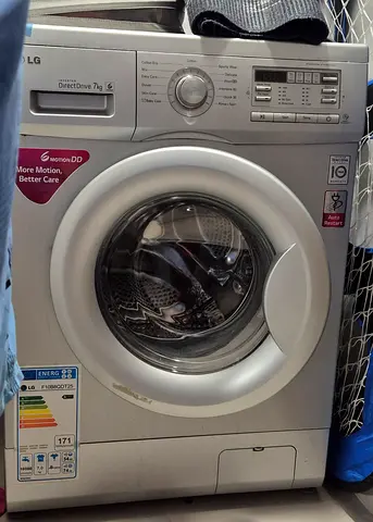 LG Inverter Direct Drive 7kg front-load washing machine