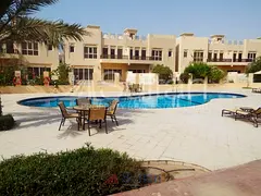 Hot Deal 3 Bed Pool View Walk-able to Mall