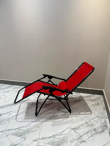 Red Zero Gravity Reclining Lounge Chair