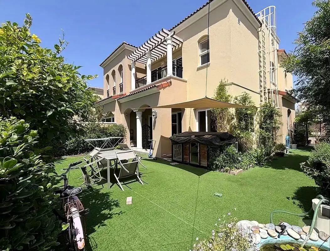 RARE OPPORTUNITY | SEMI-DETACHED VILLA | PRICED BELOW MARKET