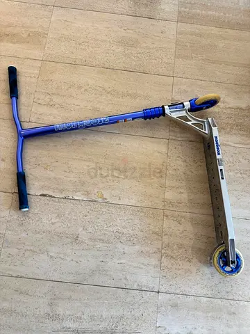 Mongoose Rise 110 Team Stunt skatepark Scooter – Excellent Condition – PRICE IS NEGOTIABLE