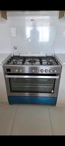 Whirlpool stove kitchen