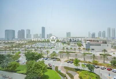 Skyline Living. Al Reem Island view. Low floor.
