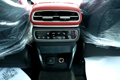 2026 Genesis GV80 thumbnail 6