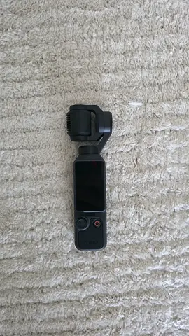 DJI Osmo Pocket 4