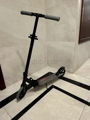 Falcon Kids Scooter – Excellent Condition
