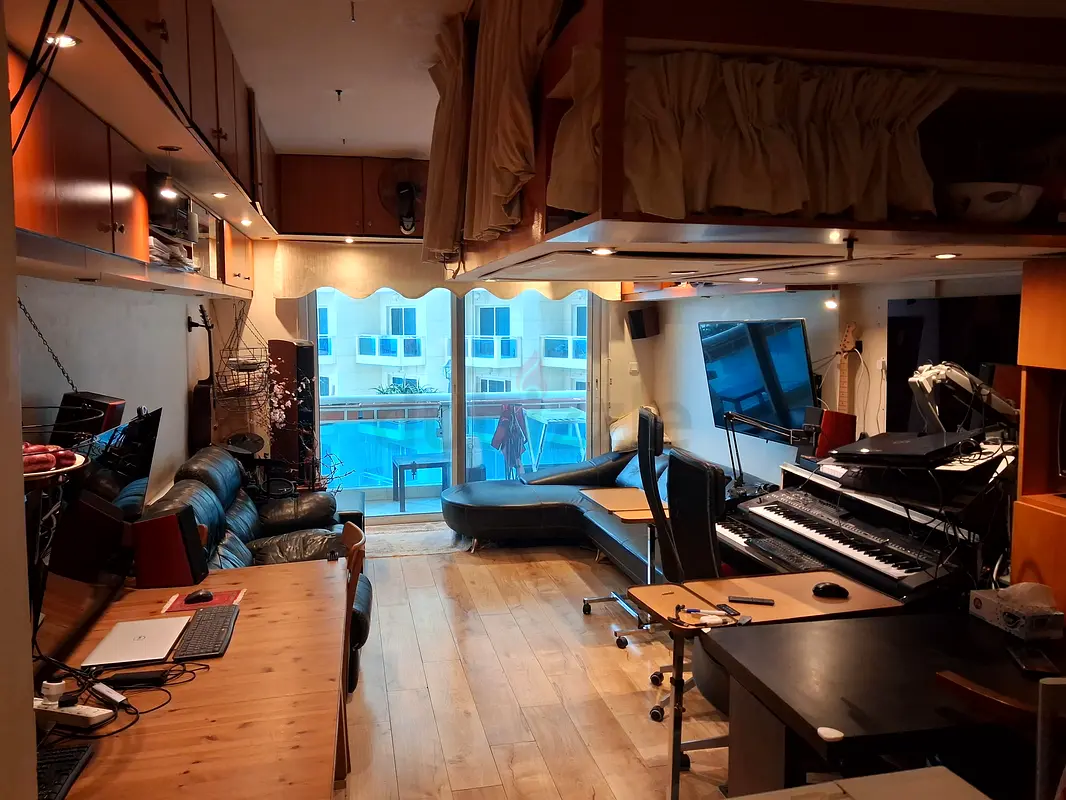 gallery-image