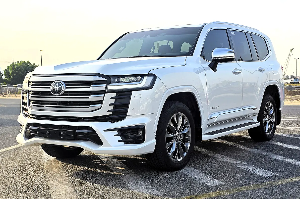 Toyota Land Cruiser 2024 — photo 1 of 20
