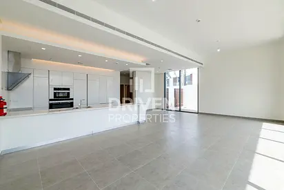 The Only Corner Unit with Lagoon and Burj Views