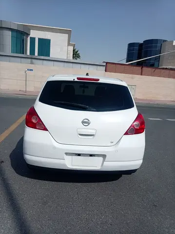 2010 Nissan TIIDA — фото 13