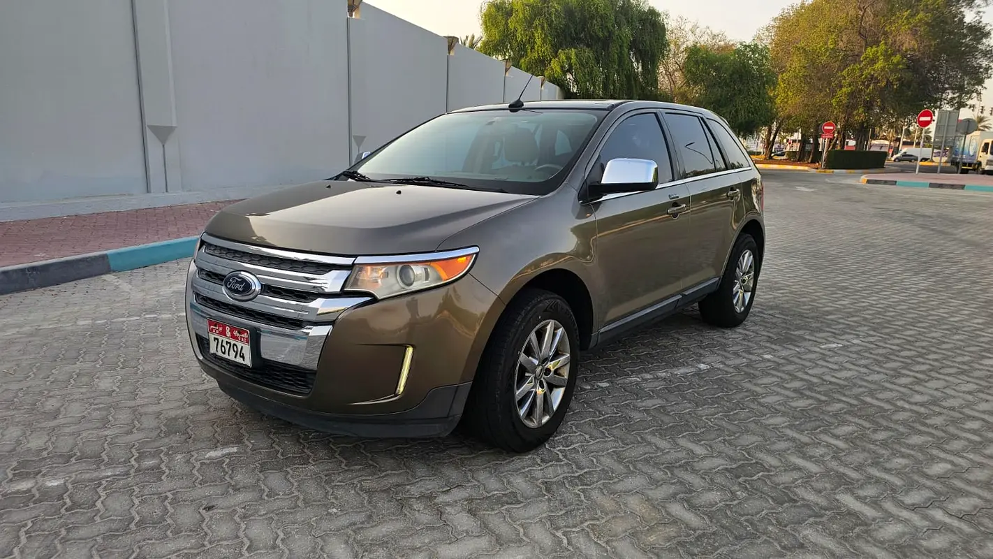 Ford Edge 2012 — photo 1 of 12