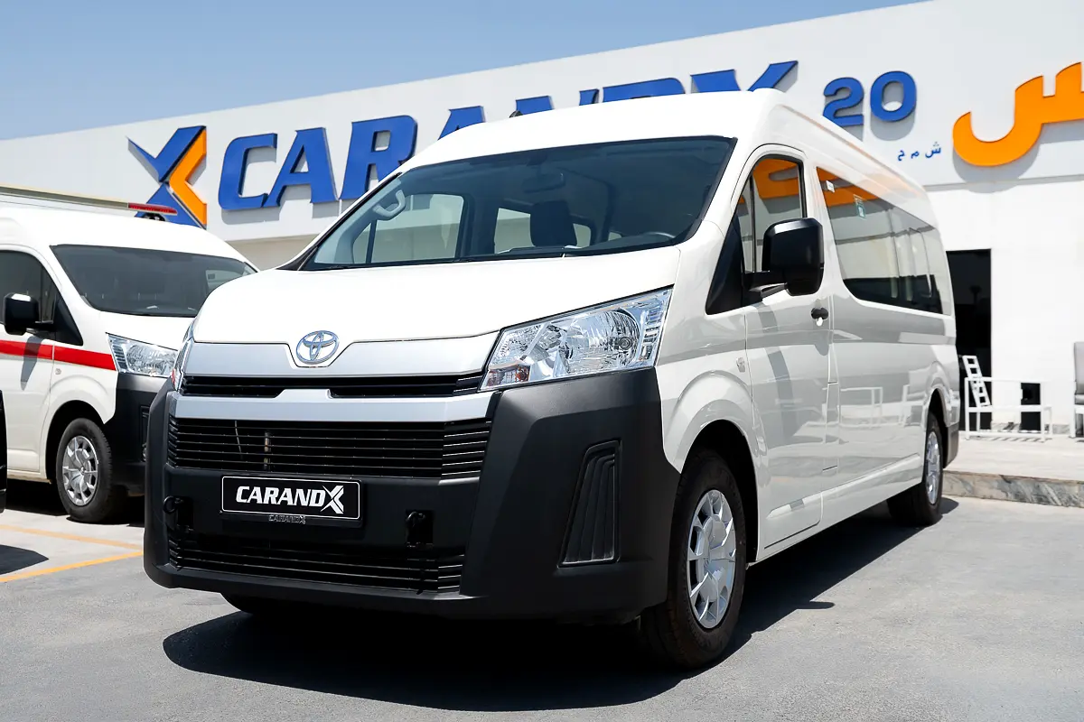 Toyota Hiace 2026 — photo 1 of 20