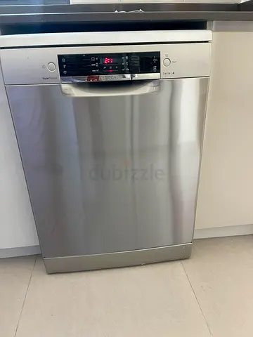 Bosch dishwasher like new good working new model 3rack