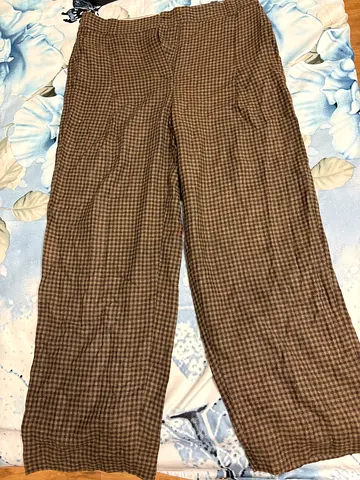 Brown checked relaxed-fit trousers — good condition