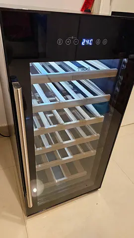TEKA RVF 10032 bottle cooler for 32 bottles