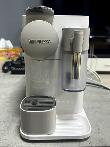 DeLonghi Single-Serve Coffee  Espresso Machine - White