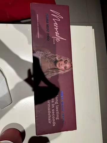 MerMade Hair 25mm Mini Pro Wave Hair Styling Iron - Brand New in Box. Bought from Australia