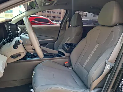 2023 Hyundai ELANTRA 照片 9