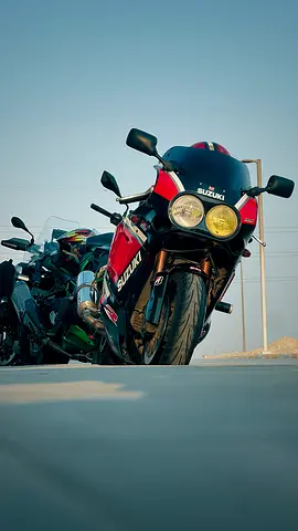 2007 Suzuki GSX-R1000 K7 (Retro Slingshot Conversion)