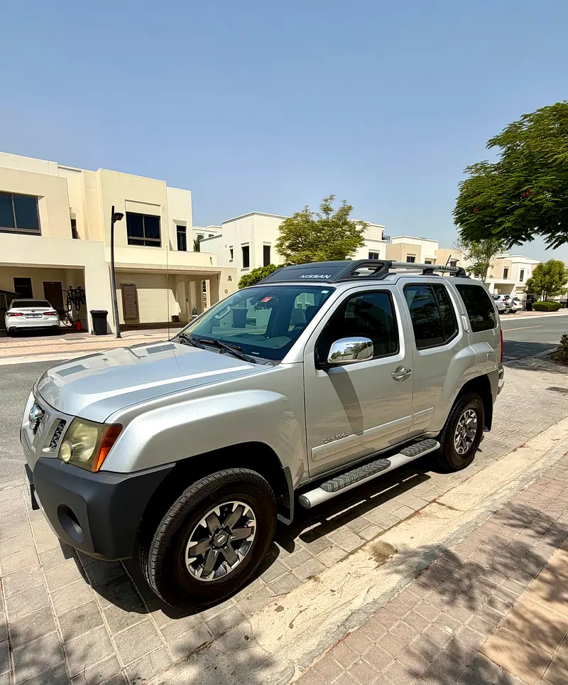 Nissan Xterra 2015 — photo 1 of 12