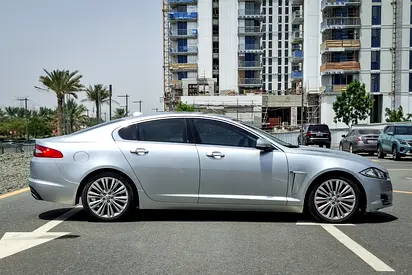 صورة 4 لـ 2014 Jaguar XF
