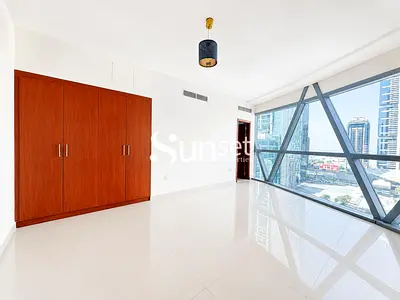 Prime DIFC| Easy Metro Access | City Skyline Views