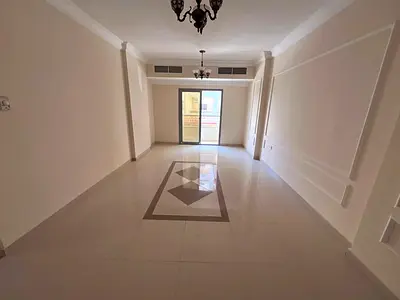 Al Nuaimiya 2, Ajman - Central air conditioning - Balcony with excellent view - Large area - Family accommodation
